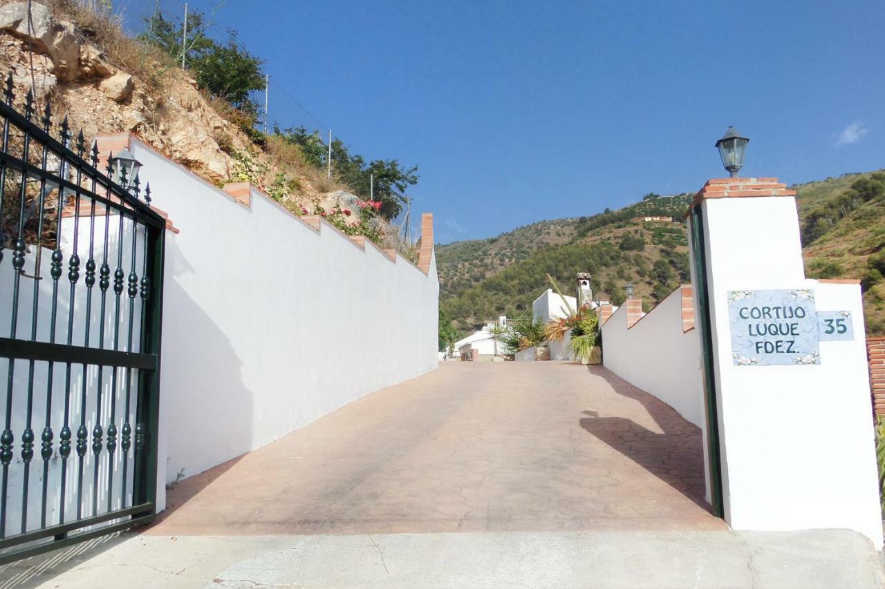 内尔哈Cortijo Luque别墅 外观 照片